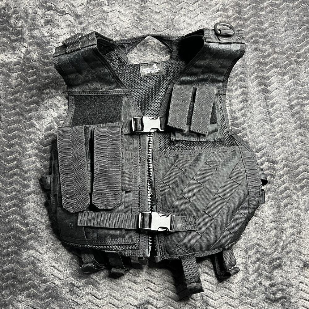 Lancer Tactical Adjustable Cross Draw Vest black